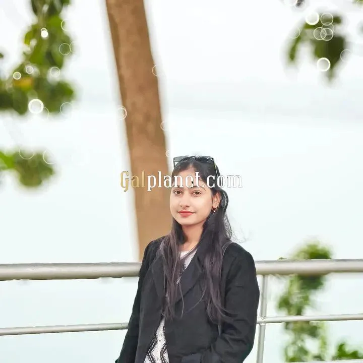 My self Dishu High Profile indipendent college girl cash payment call