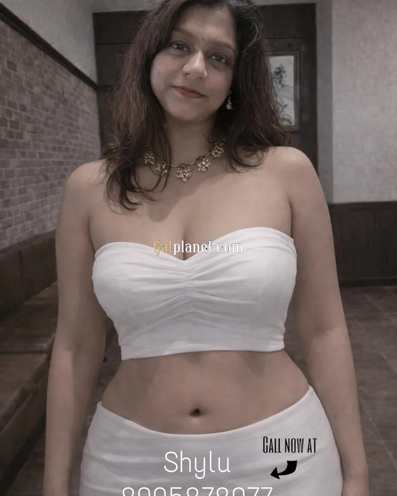 Elegant, Experienced Single