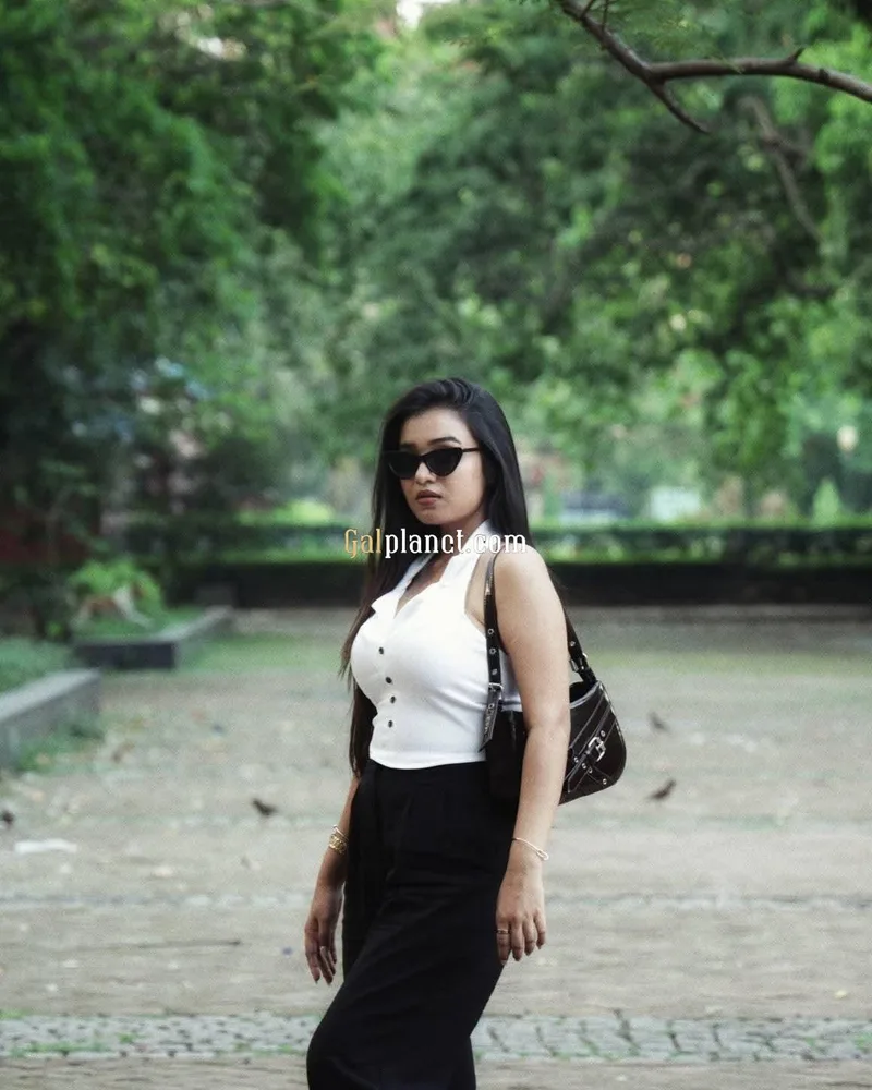Nisha 𝟳𝟱𝟰𝟰𝟬𝟱𝟰𝟵𝟯𝟮