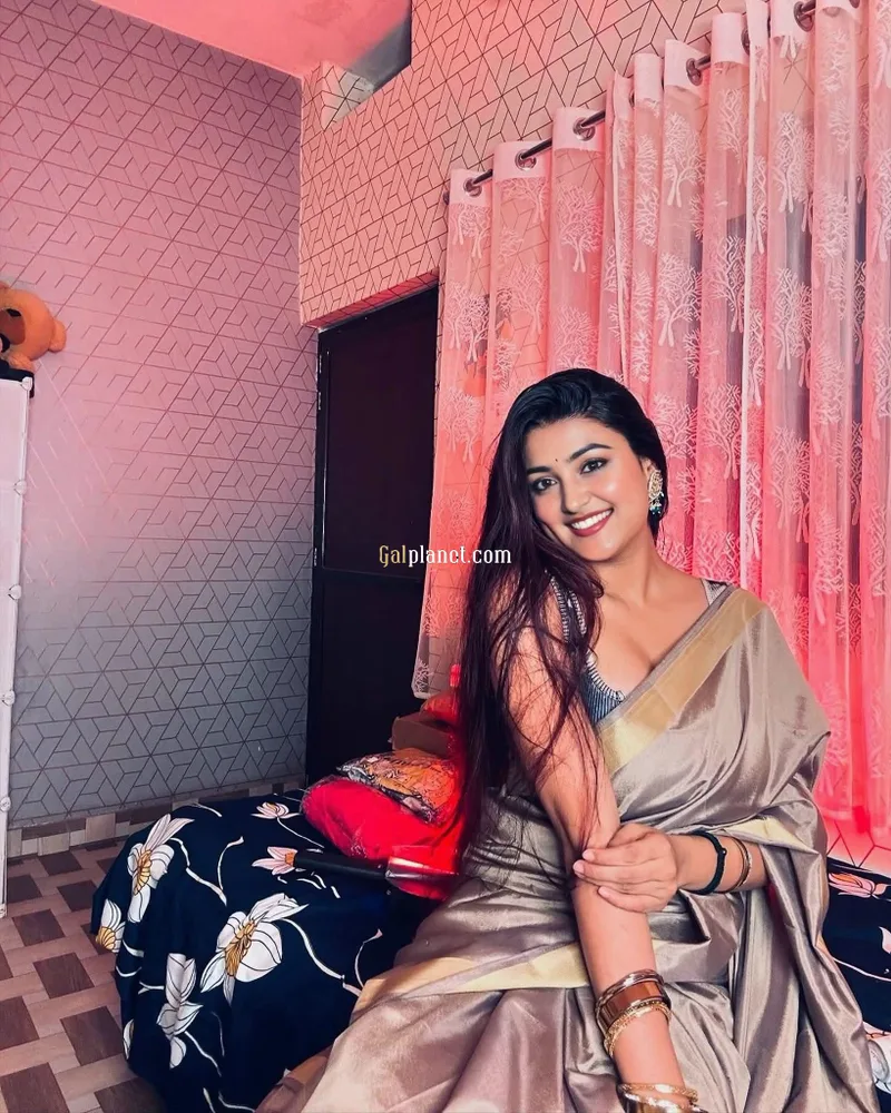 Monika top model slim model indipendent girl full service cash payment