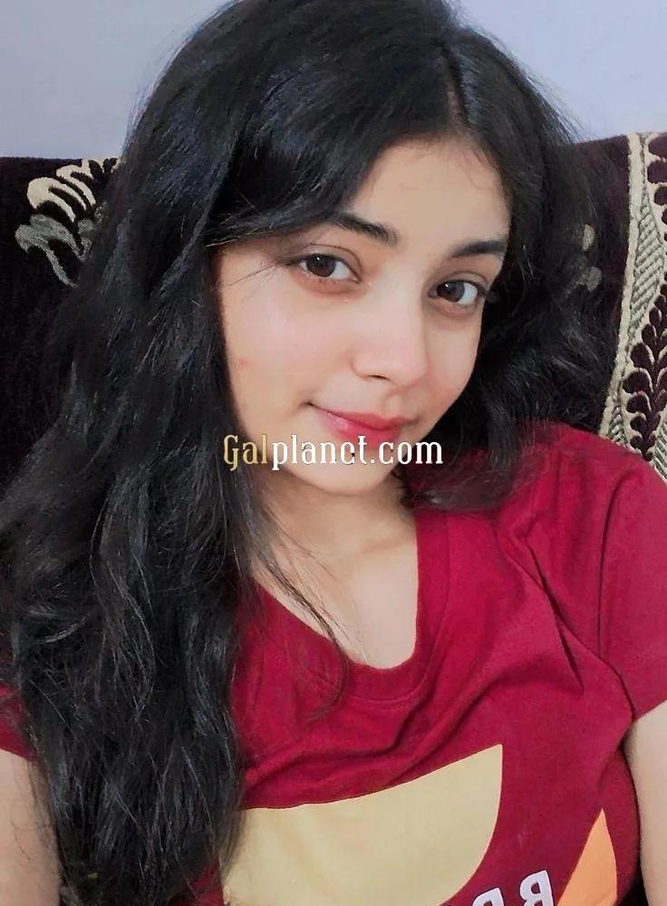 Mangalore My self divya top model college girl and hot busty available