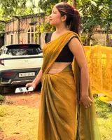 COLLEGE GIRLS ‎AVAIL