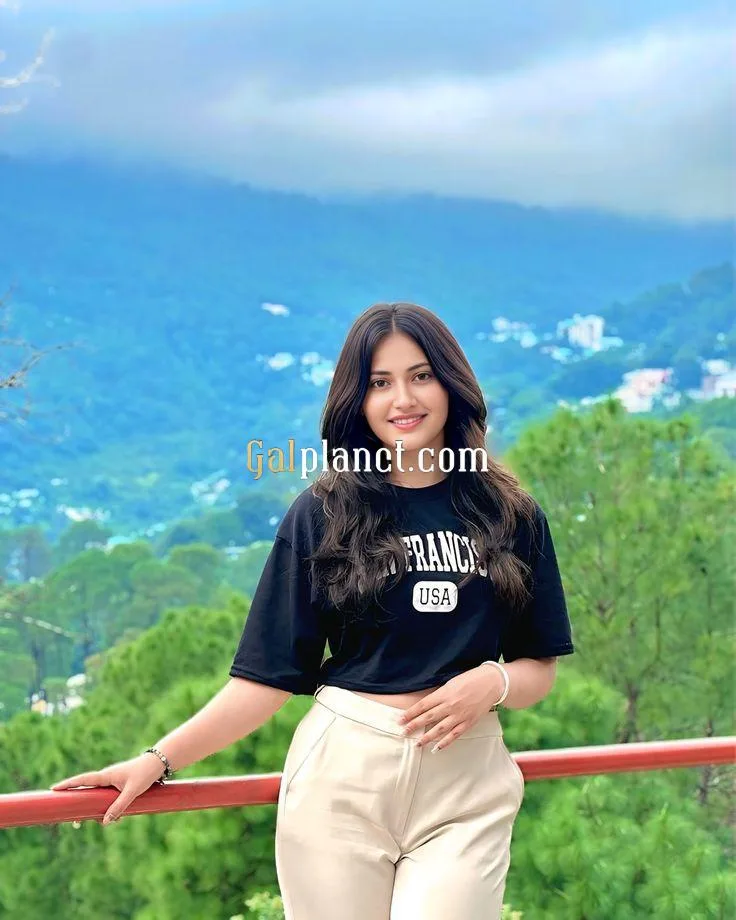 Have Most Beautiful Housewife//College Girl's//Genuine Model//Aunt's//