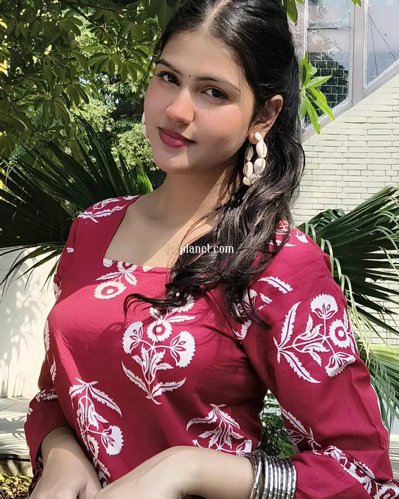 Only cash payment high profile and Pandey Kumari available