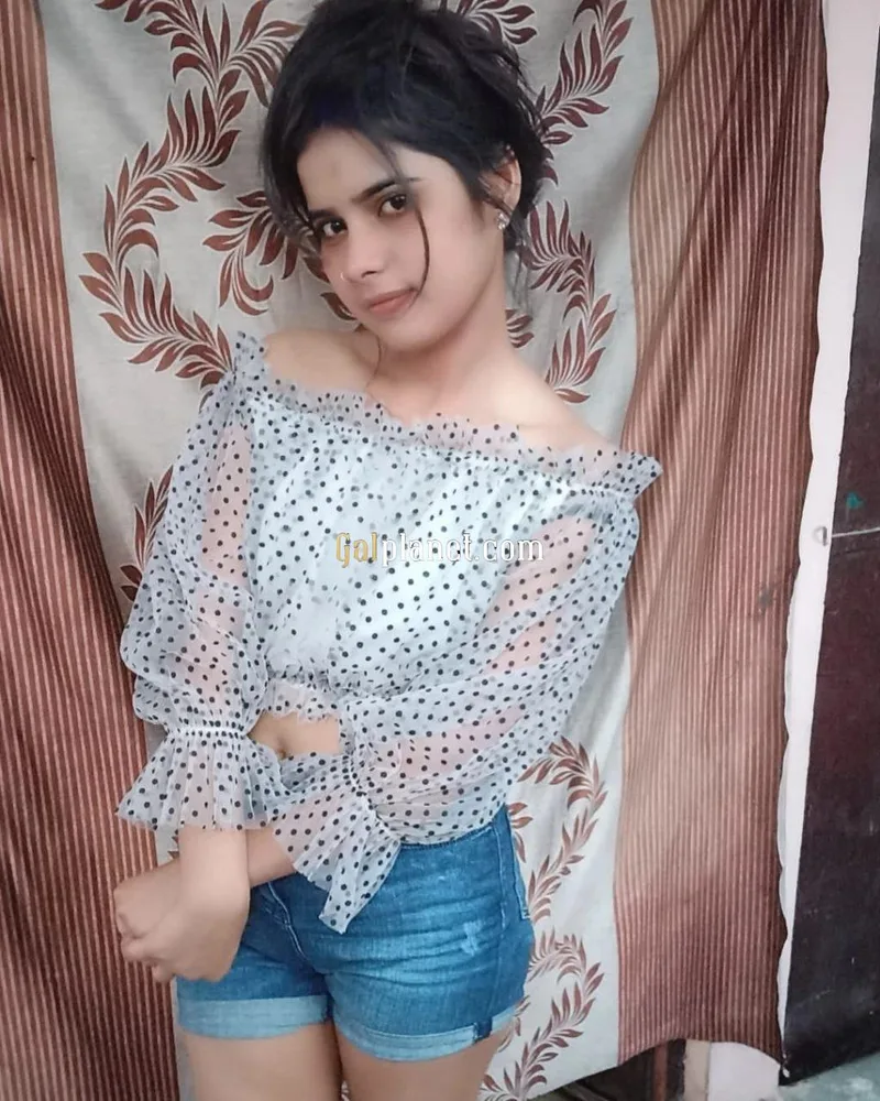 independent call girl living alone looking honest and genuine guysinde