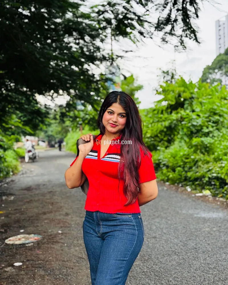 Divya independent girl top model college girl full service karegi