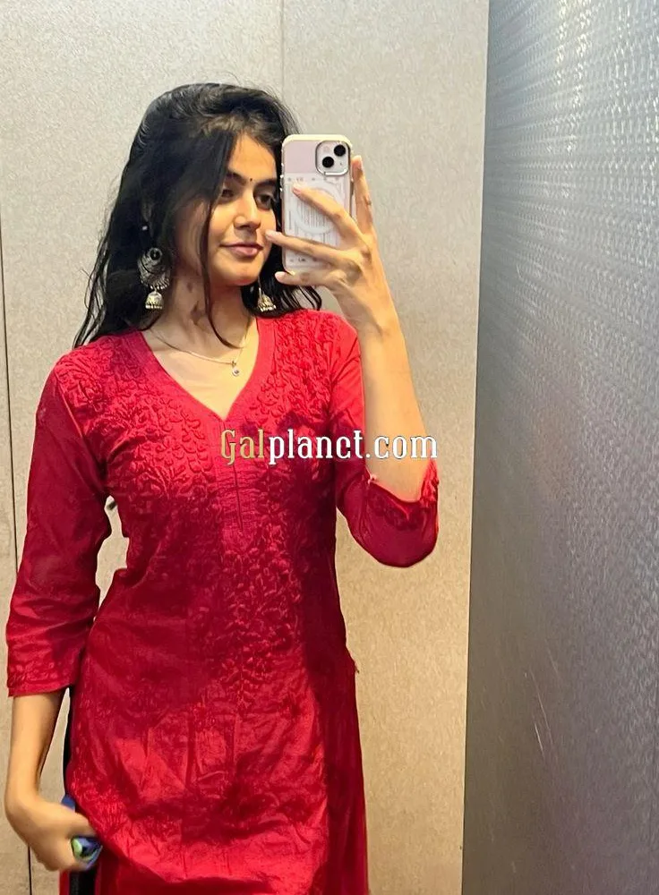 HELLO EVERYONE MY NAME IS DIVYA ✅ FULL SERVICE ✅HOT & SEXY MODELS //