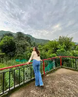 Janvi slim and curvy