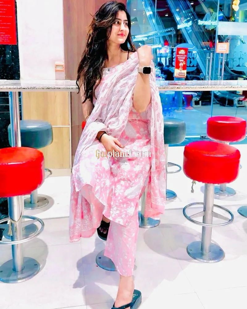 MIRZAPUR LOW PRICE HIGH PROFILE INDEPENDENT CALL GIRL SERVICE UNLIMITE