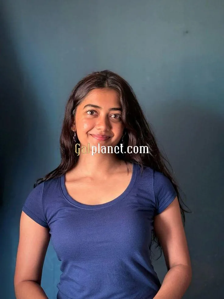 LOW PRICE GIRL VIP TOP MODEL COLLEGE GIRL REAL MEET