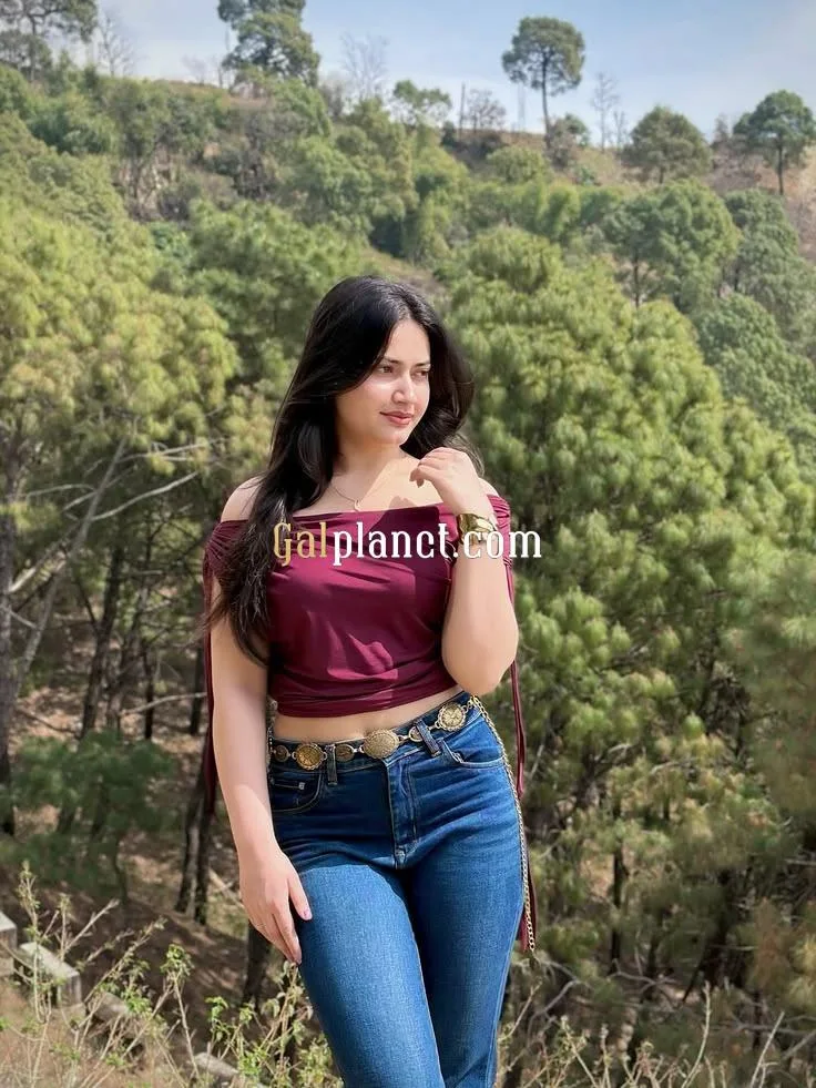 Escort service Neetu jainuin