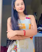 Pooja Patel call gir