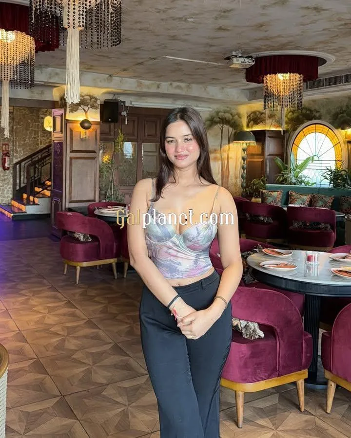 GUWAHATI █▬█⓿▀█▀ 𝐆𝐈𝐑𝐋  𝐀𝐍𝐃 𝐒𝐄XY COLLEGE GIRLS AND 𝐇𝐎𝐓 HOUS