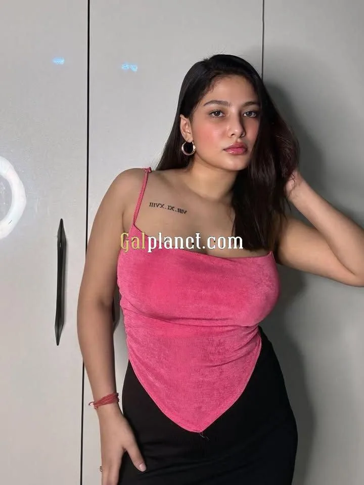 Hello dear, I'm Nadia, and I belong to Agra. I work as a call girl and