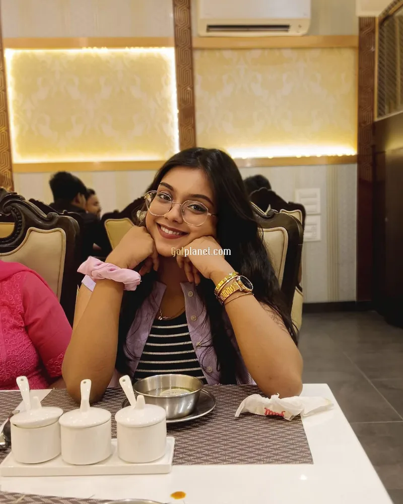 Nisha 𝟳𝟱𝟰𝟰𝟬𝟱𝟰𝟵𝟯𝟮 Short ⭐⭐⭐⭐💯Time and Full Time Service Avai