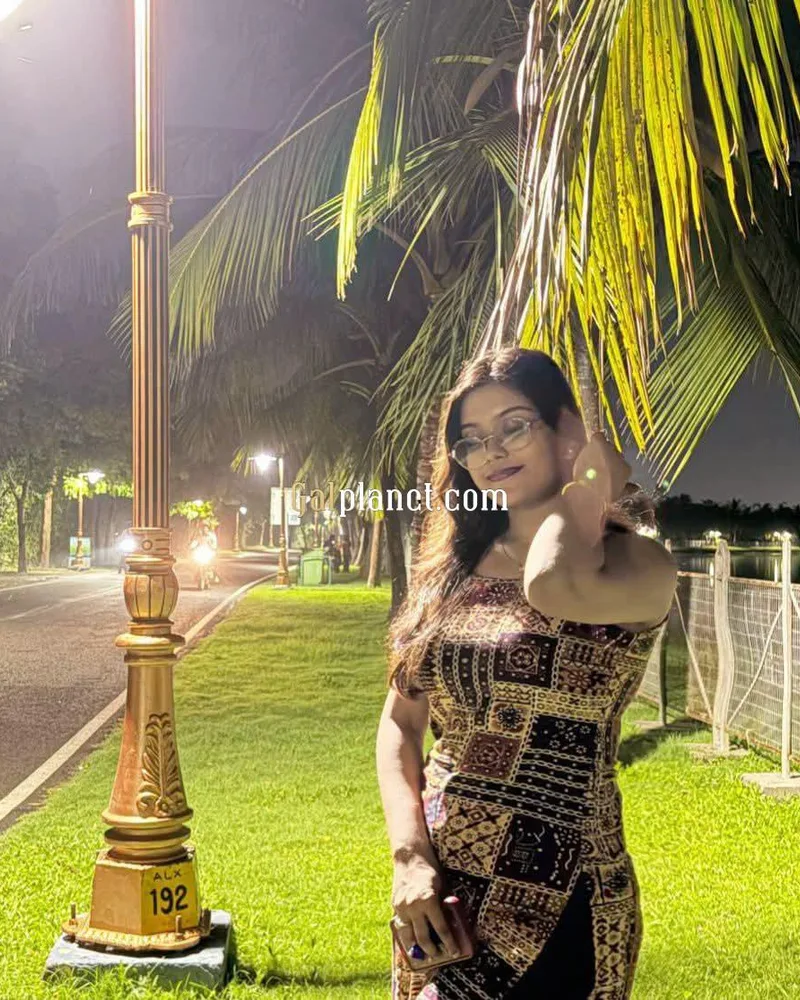 Nisha 𝟳𝟱𝟰𝟰𝟬𝟱𝟰𝟵𝟯𝟮 Call Girls & Escorts Service Independent Es