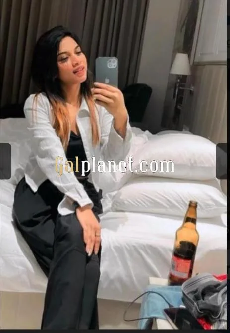 Pooja Patel sexy girl escort Hotel service in girl
