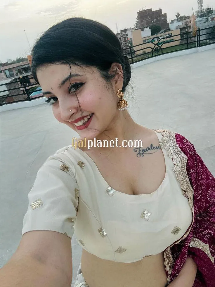 Myself Divya Singh low price full Cash payment no advance