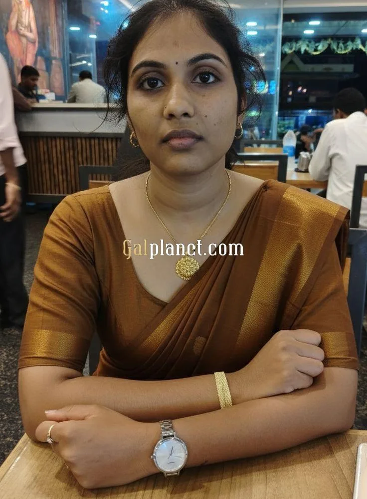 Ranchi high profile escort service call me college girl