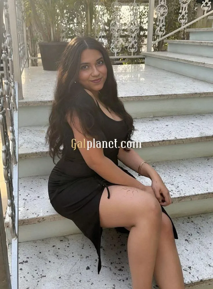 ⭐⭐⭐ Miss Fatima best service provided 💋 afordable rate 💯 ful genuine