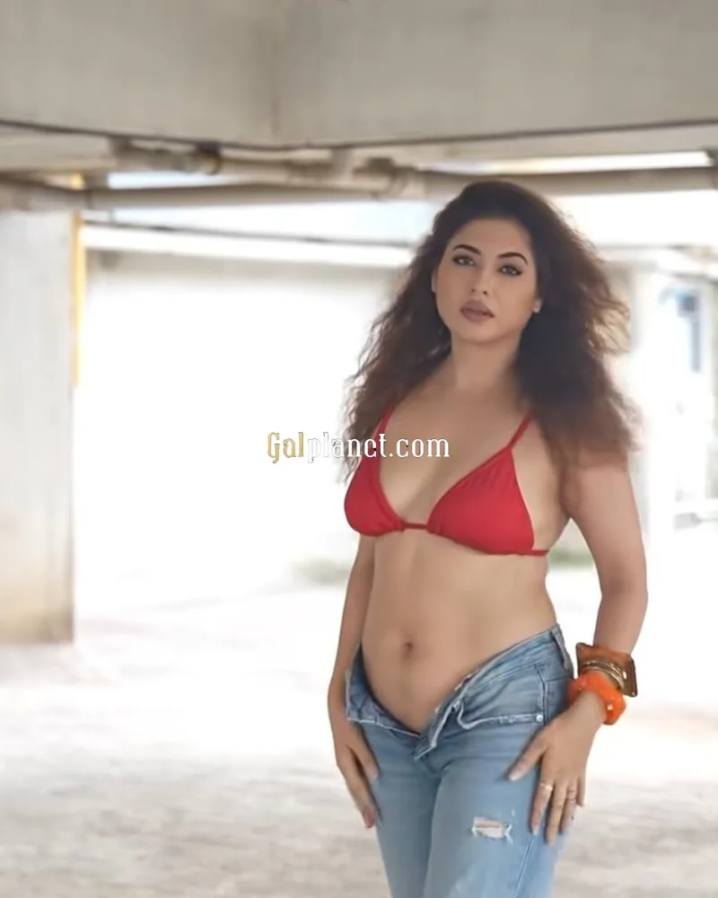 NO ADVANCE ONLY CASH PAYMENT AVAILABLE IN CALL GIRLS ESCORT