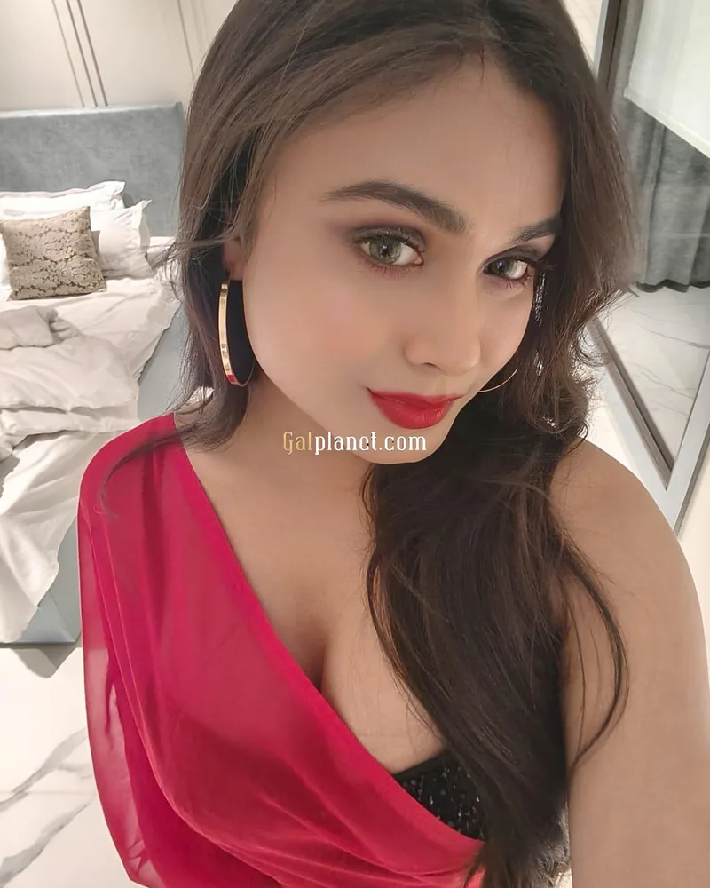 Hello,myself misti,i am a hot,sexy girl with eye charming beauty and a