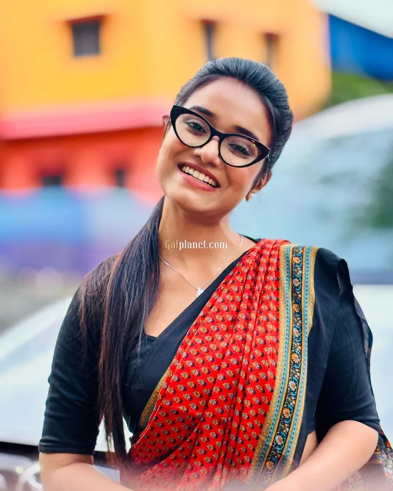 Nisha 𝟳𝟱𝟰𝟰𝟬𝟱𝟰𝟵𝟯𝟮 Hay Guys .. Are Looking for a Genuine Girl