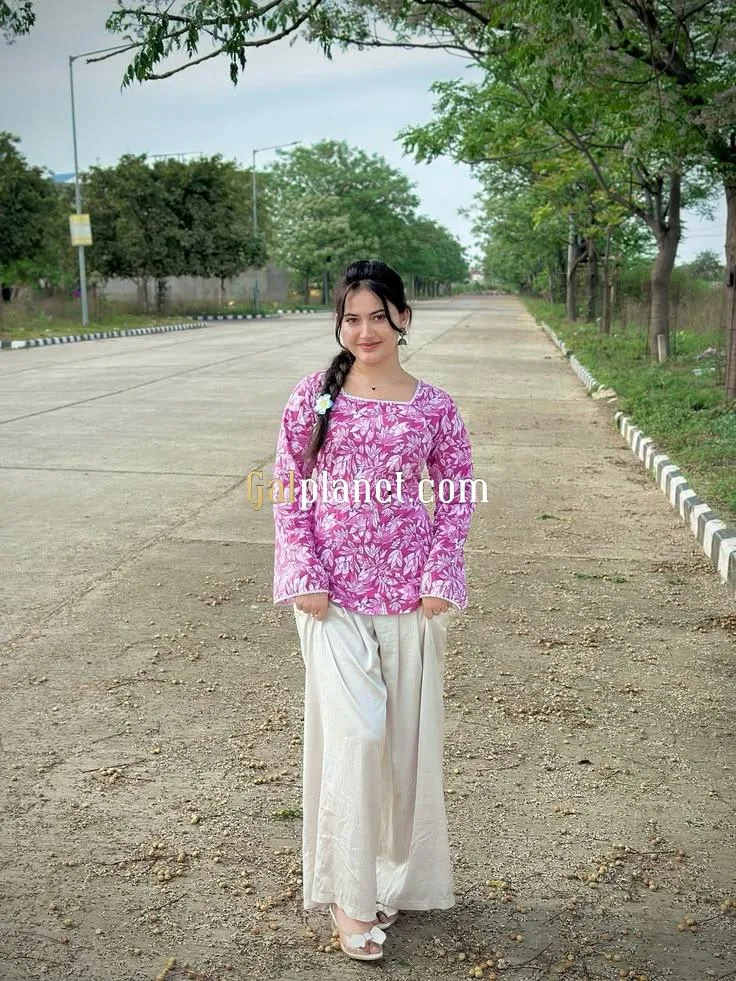 Rohi Genie available cash payment cash