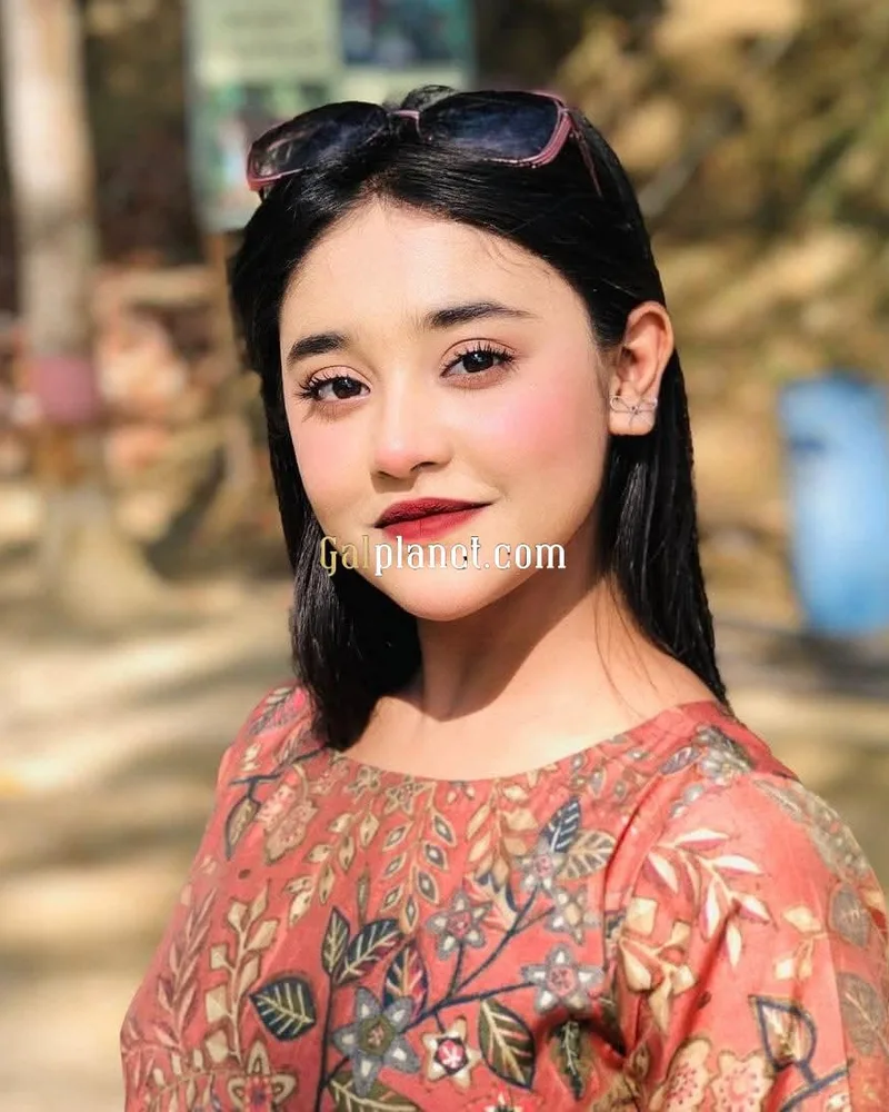 Nisha 𝟳𝟱𝟰𝟰𝟬𝟱𝟰𝟵𝟯𝟮 I Believe Every Meeting Should Feel Natural