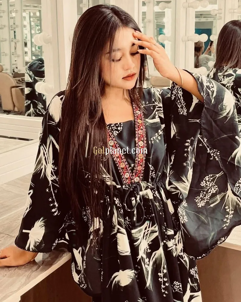 Nisha 𝟳𝟱𝟰𝟰𝟬𝟱𝟰𝟵𝟯𝟮 Hi I'm Anu Shree. I'm a independent Telegu