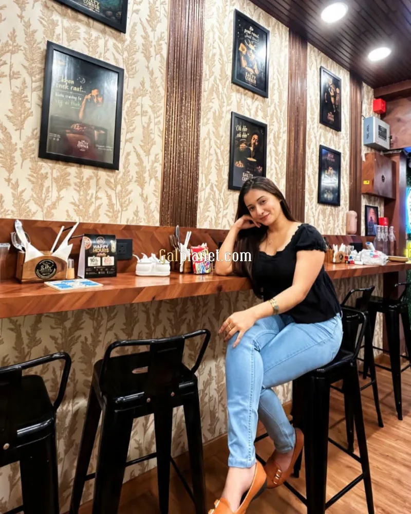 Nisha 𝟳𝟱𝟰𝟰𝟬𝟱𝟰𝟵𝟯𝟮 CALL AND OUT-CALL FACILITY HOTEL AND HOME S