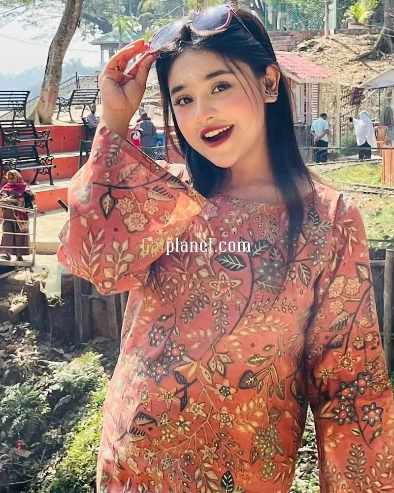 Nisha 𝟳𝟱𝟰𝟰𝟬𝟱𝟰𝟵𝟯𝟮 Making Every Meeting Comfortable And Enjoya