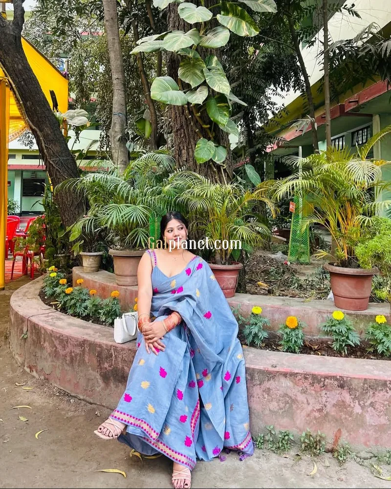 𝟕𝟖𝟕𝟎𝟒𝟕𝟓𝟖𝟎𝟏 VIP Call Girls in Bhilai - Escort Service 24/7