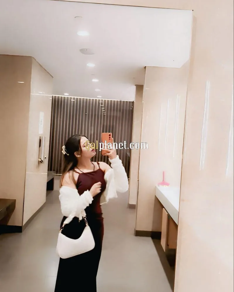 Puja singh call girl