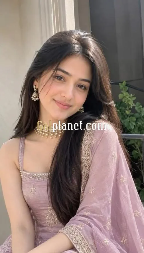 Junagadh CALL GIRLS  𝟴𝟲𝟱𝟱𝟮𝟳𝟰𝟭𝟮𝟭  CALL GIRLS IN ESCORTS