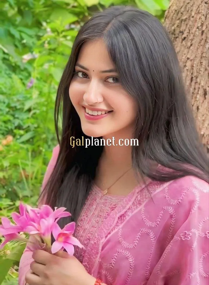 Escort service realme 2 only cash payment full enjoy service
