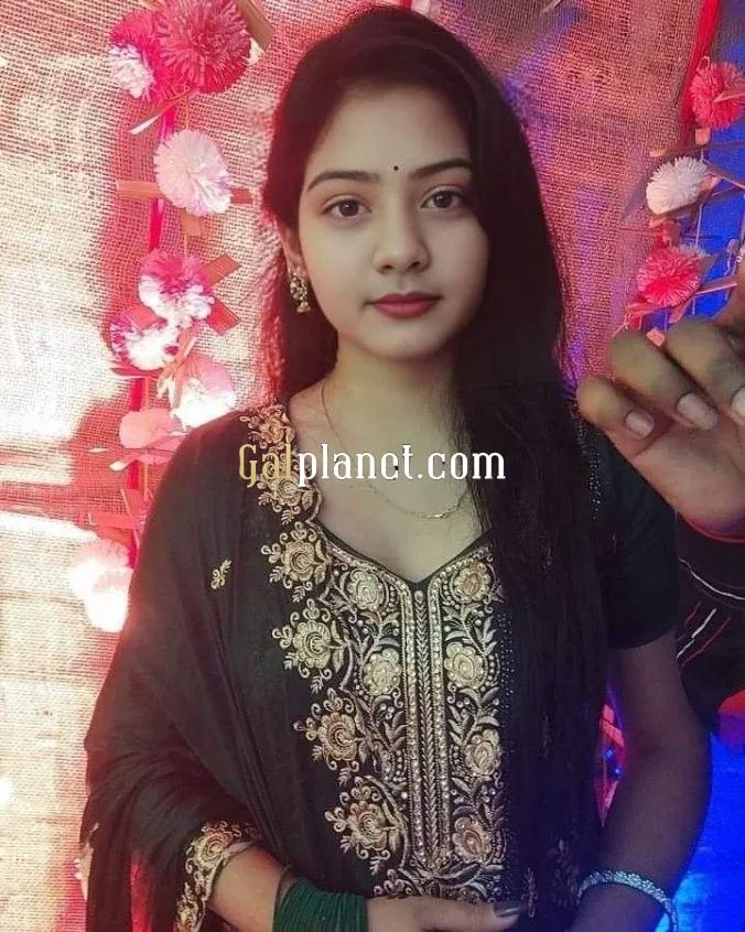 Mumbai vip genuine escort available call me 𝟳𝟬𝟐𝟭𝟵𝟱𝟬𝟵𝟳𝟯