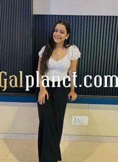 My self Poonam Pandey vip top model indipendent girl full service cash