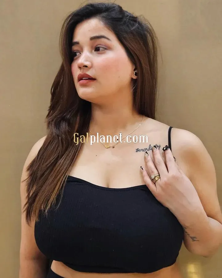 I am kanika roy present at Patna available all time and all types serv