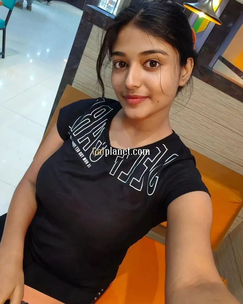 ❣️✅Myself Divya low piece hotal and sexy' college girls sarvic 24x7 hr