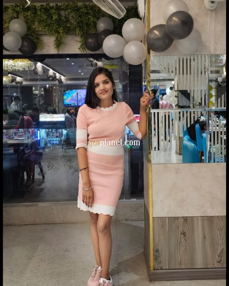 I am an independent call girl. I invite you to have an encounter with